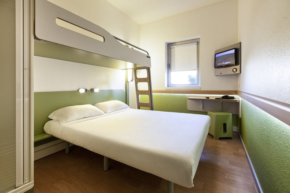 Ibis Budget Perpignan Centre Esterno foto